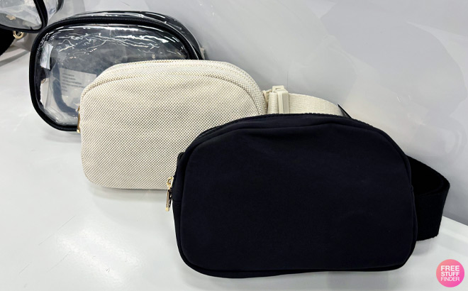 Universal Thread Essential Belt Bag