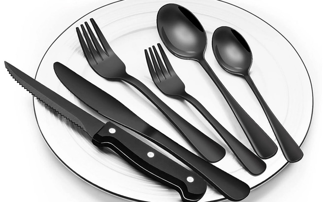 Aokiwo 24 Piece Black Silverware Set