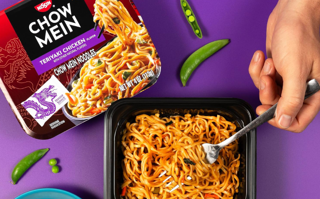 Nissin Chow Mein Noodles Teriyaki Chicken flavor